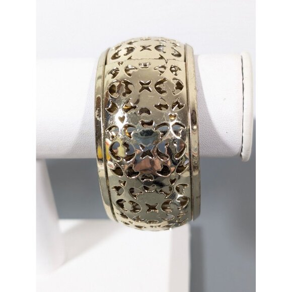 Retro Brass Tone Flower Cut Out Chunky Bangle Bracelet Tribal Boho 8" - Picture 1 of 7